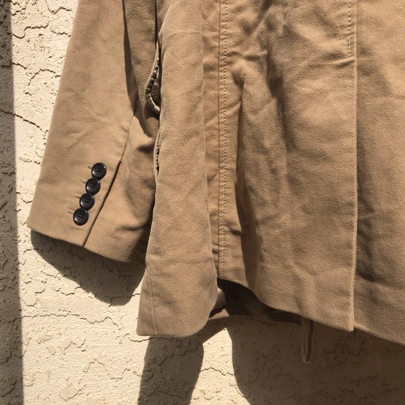 Brown Coat - Picture 6 of 8